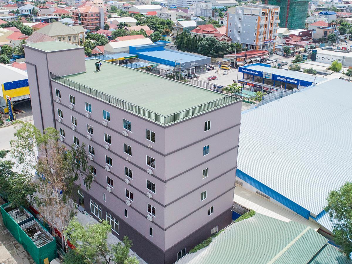 K City Hotel Phnom Penh Bagian luar foto